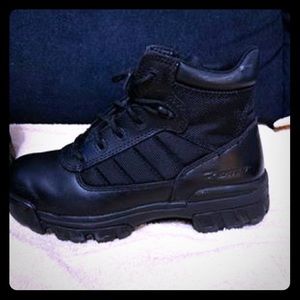 Women’s Bates Boots Size 8